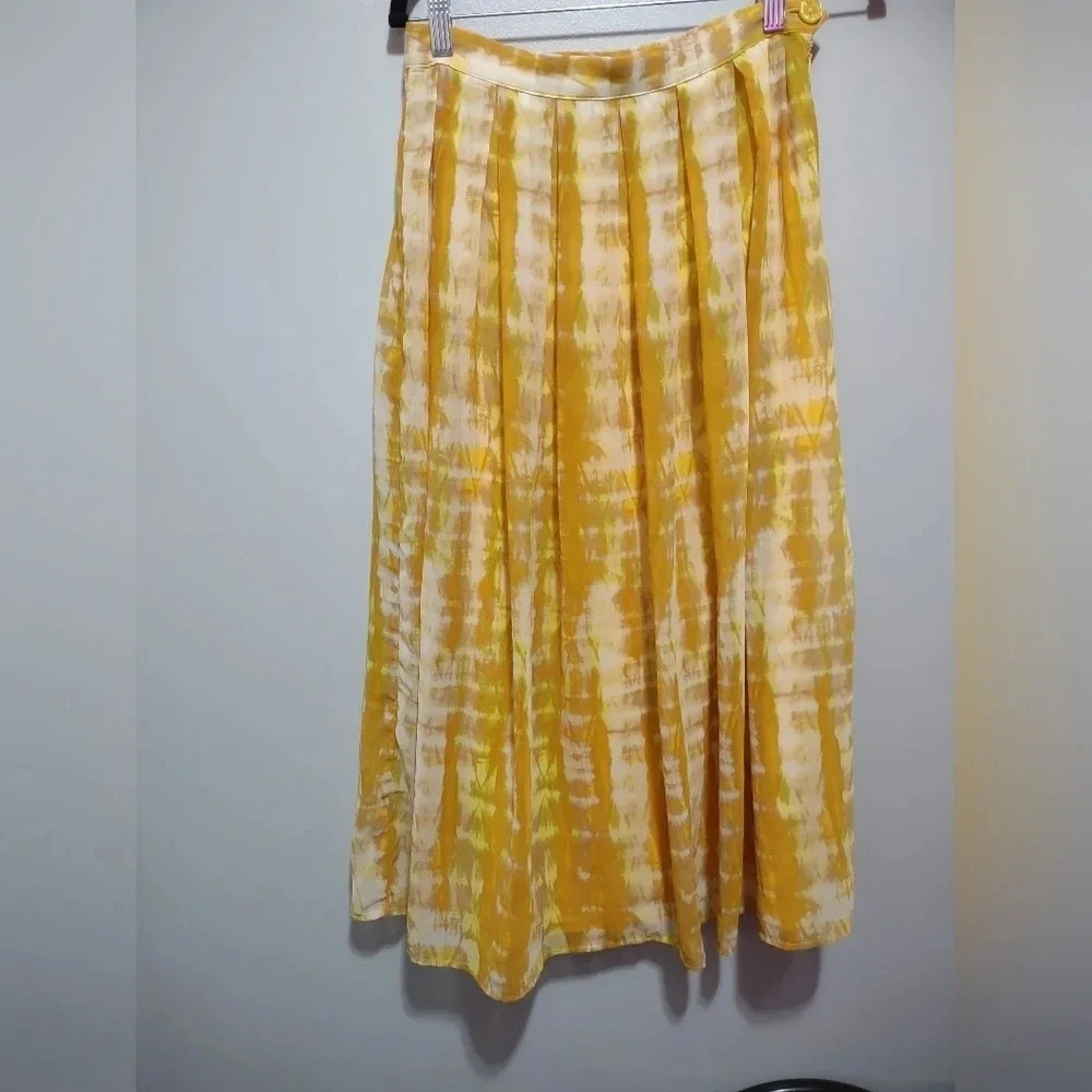 Yellow tie dye maxi skirt Women's Size 2 Boho Beachy Fairycore Cottagecore